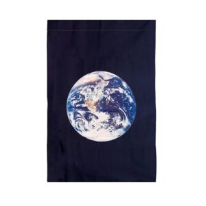Earth Banner Grommets Finish