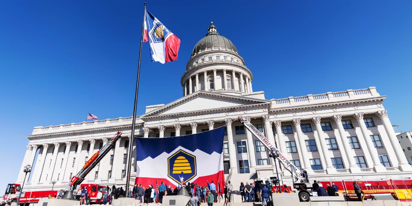 Utah Says Hello to New Flag 2 Utah Unveils New State Flag